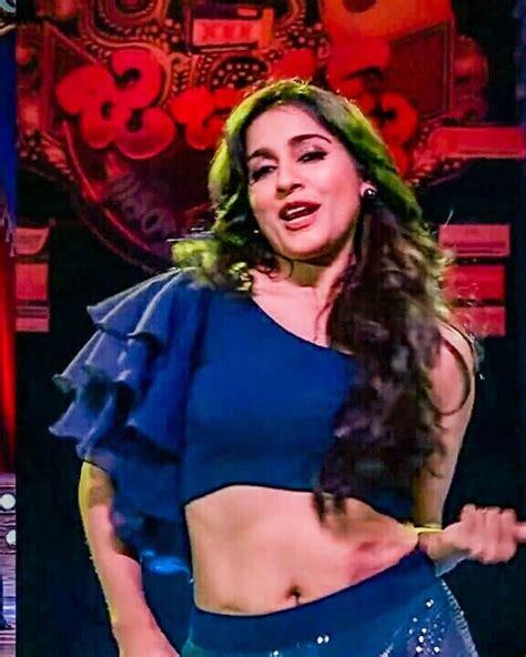 rashmi hot navel